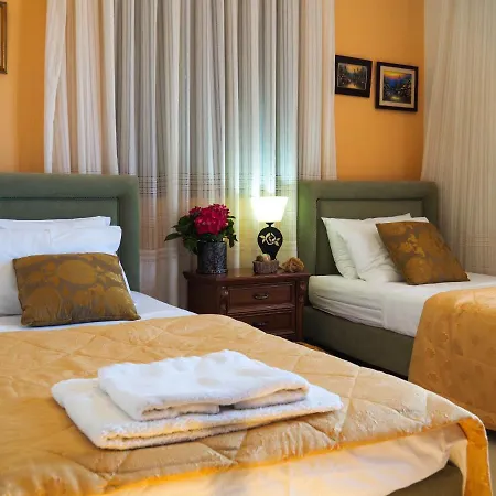 Antikleia Villa *