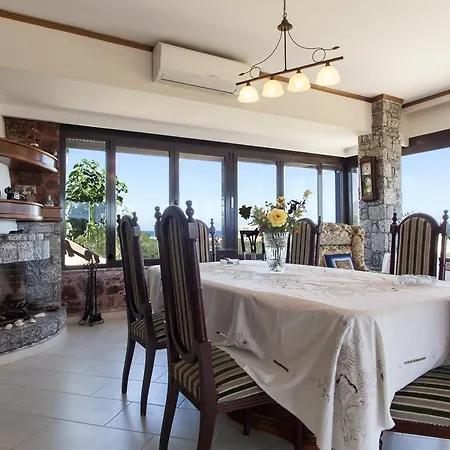 Villa Antikleia *